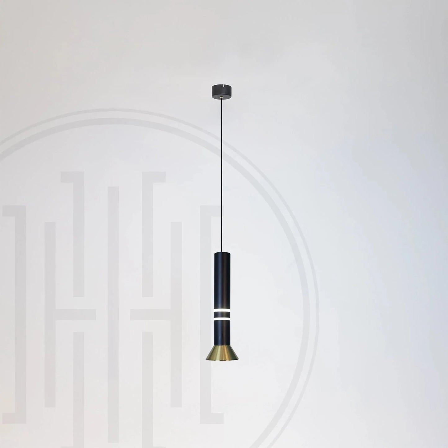 Arcus Noir Pendant Light